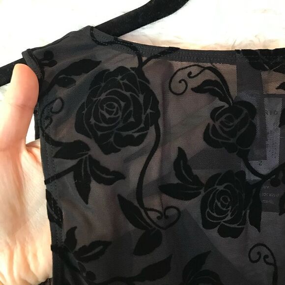 Torrid Black Flocked Mesh V-Neck Bodysuit Rose Design, Soft, Stretch, NW… - Picture 10 of 16